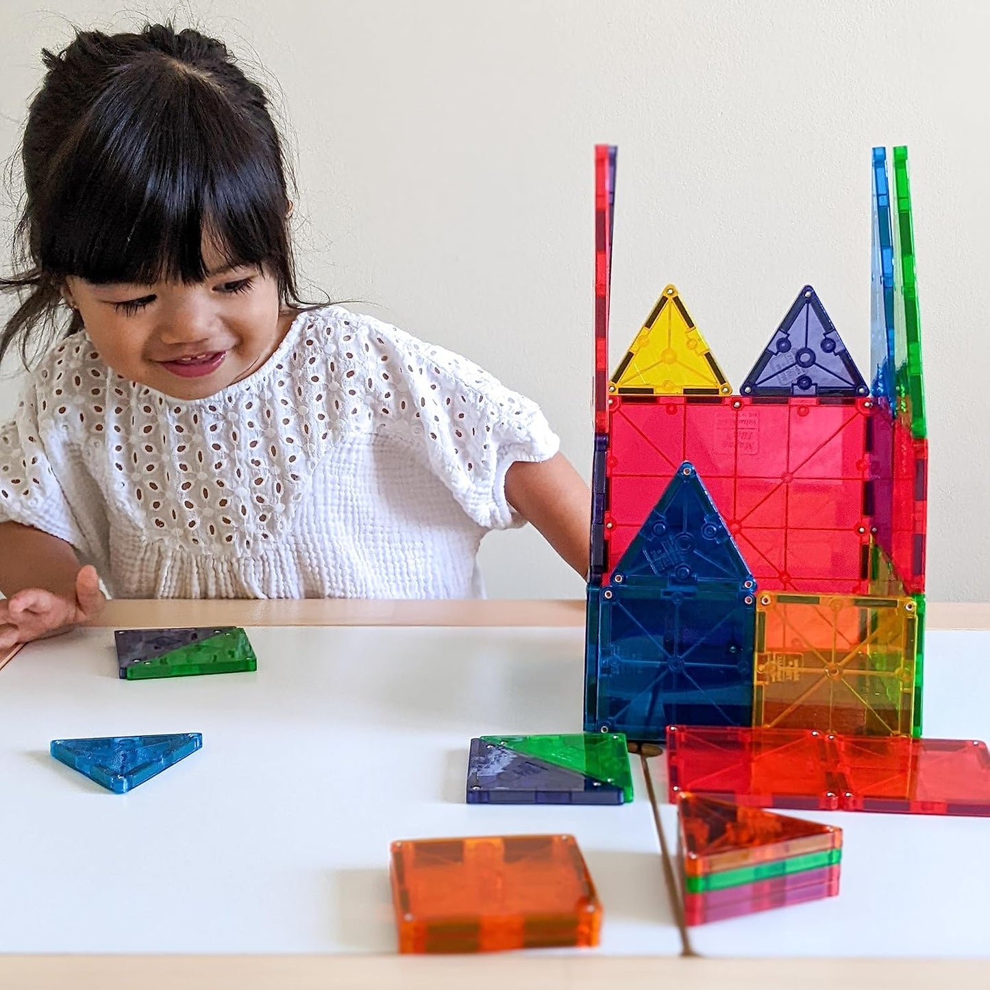 Magna-Tiles Magnetic Building Toys, Clear Colors Set (32 Pieces)
